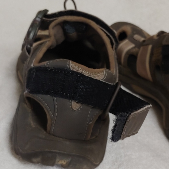 Teva hiking sandal mn. sz.8 - Picture 4 of 10